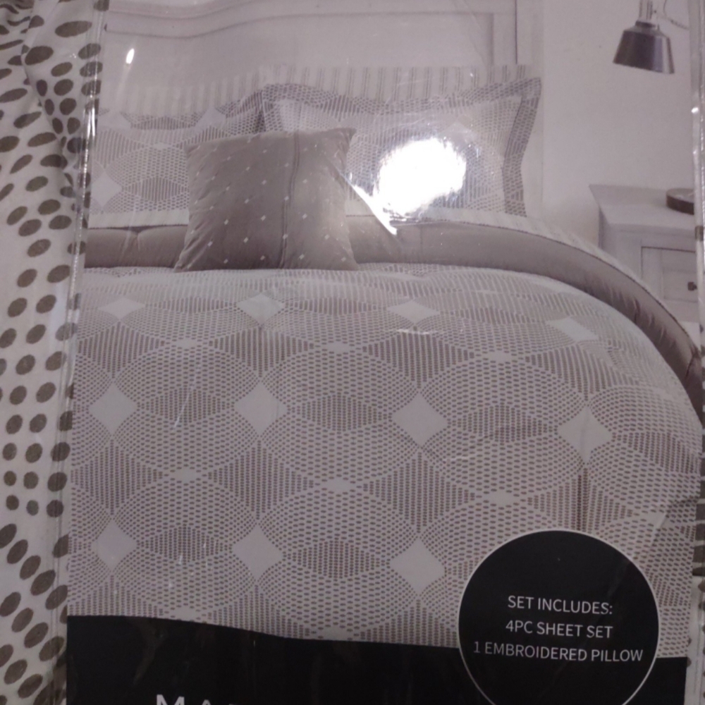 Marc New York Light Color Comforter Set with Subtle Pattern - Picture 2 of 2